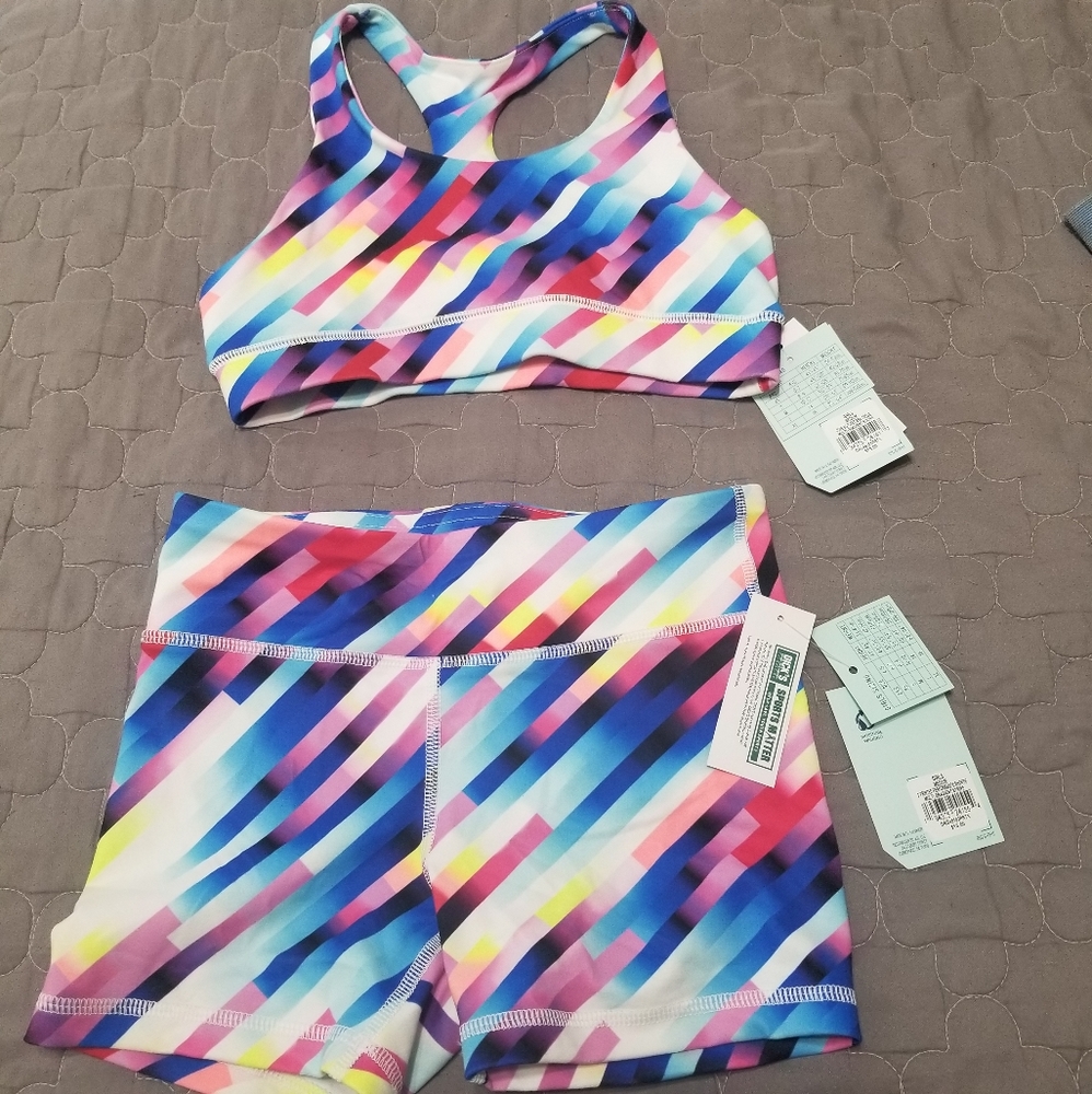 Brand New with tags Workout outfit size Medium